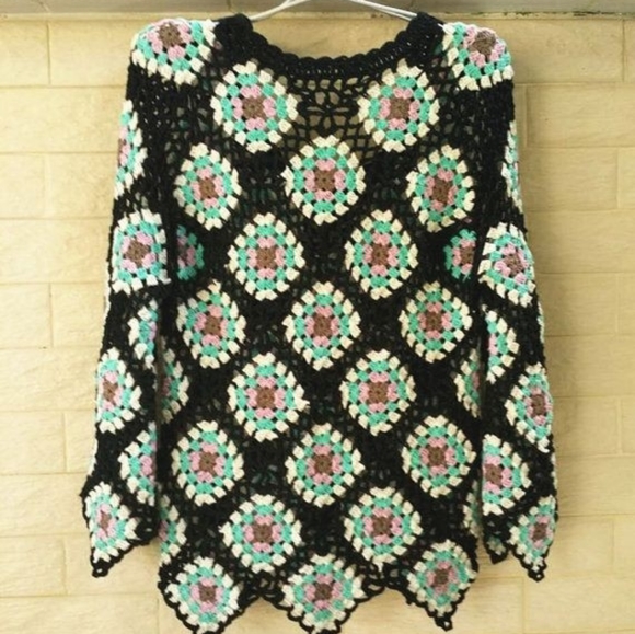 Spring Granny Square boho top, handmade - Picture 3 of 9